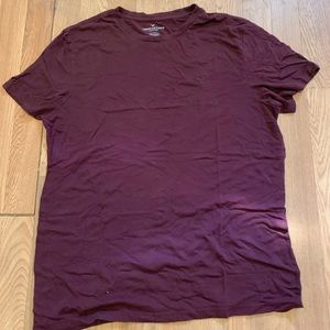 american eagle tshirt